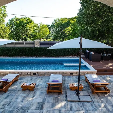 Сasa de vacaciones Niko Zadar