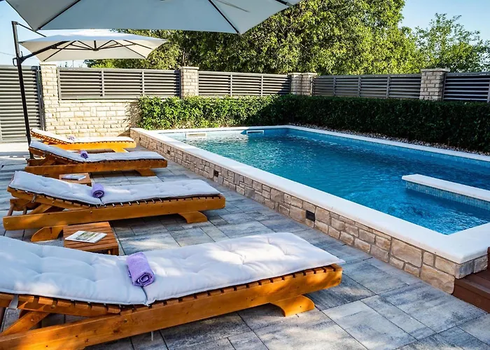 Niko בית נופש